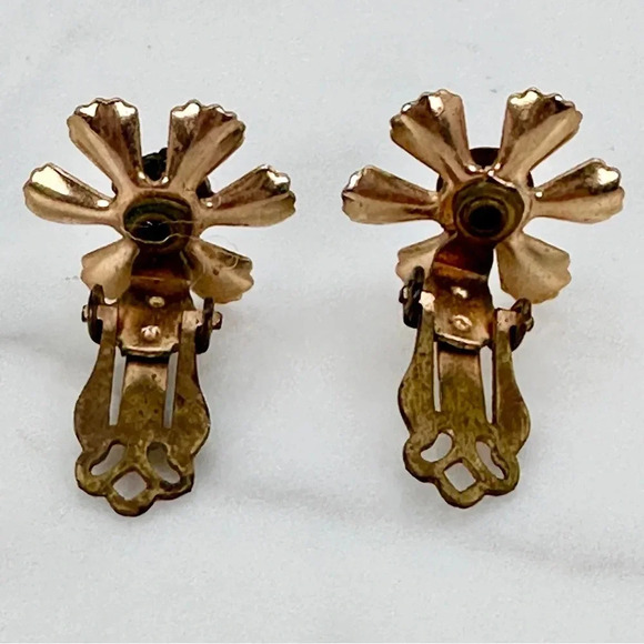 Vintage Aurora Borealis Flower Earrings Clip-On Gold-tone Estate Costume… - Picture 3 of 9